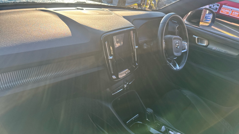 Volvo Xc40 1.5 T3 [163] R DESIGN 5dr Geartronic Petrol Estate